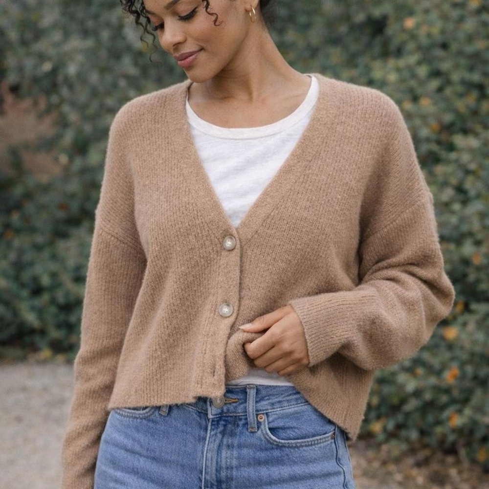 American Eagle Oversized Cardigan – Soft Brown / Camel